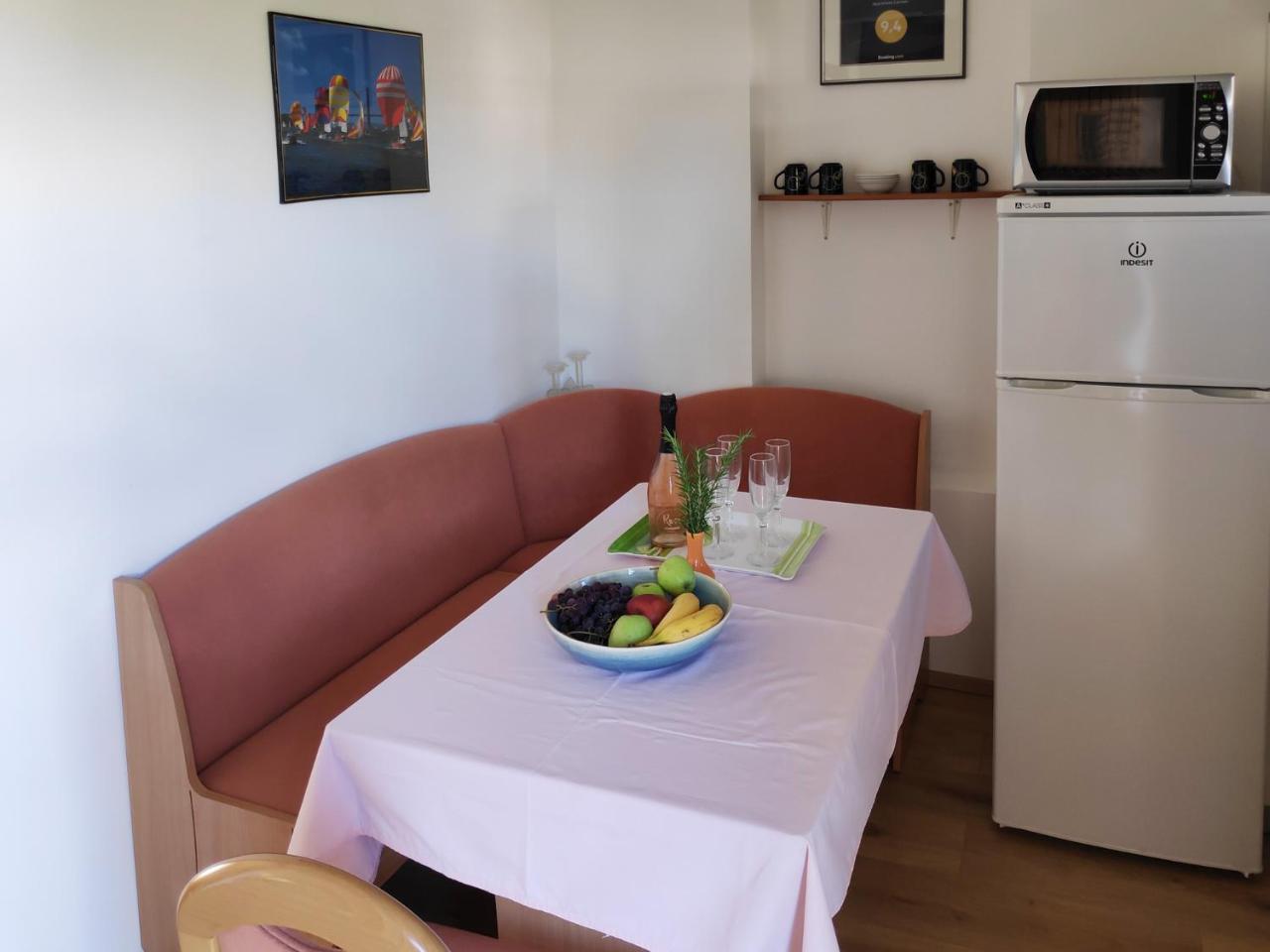 Apartment Carmen Soline  Buitenkant foto